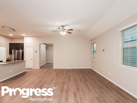 5th image of 6042 Carpenters Cove Ln