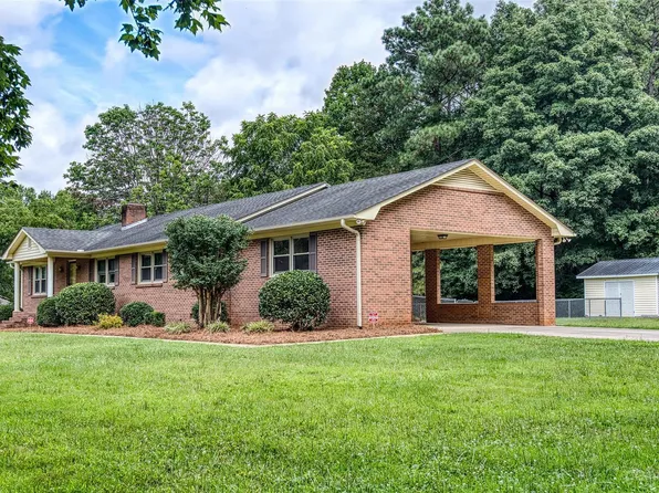 3706 State Highway 158, Mocksville, NC 27028