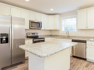 102 Beaumont Cir, Clemmons, NC 27012