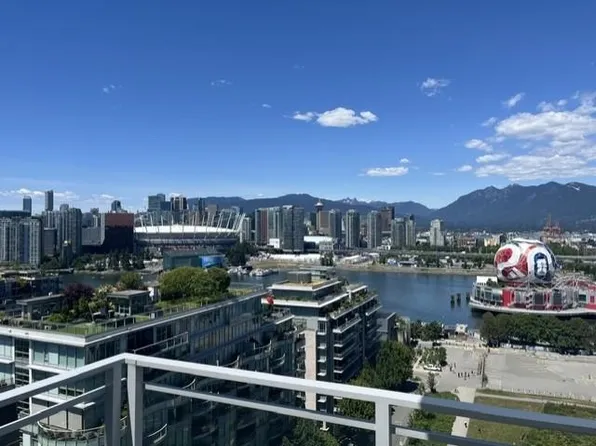 1708 Ontario St #1803, Vancouver, BC V5T 0J7