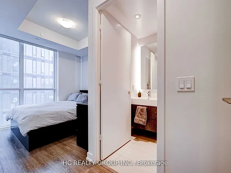 1 Yorkville Ave #2701 — Photo 13