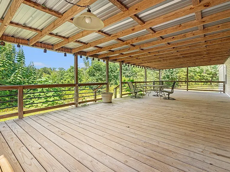 460 Red Oak Dr — Photo 16