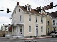 1st image of 346 N Mulberry St