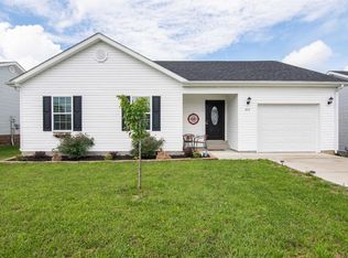 652 Walnut Creek Dr, Berea, KY