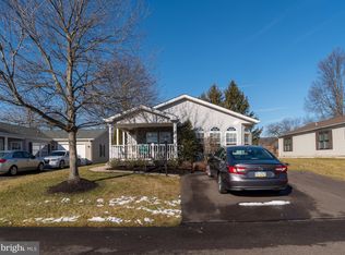 584 Bent Pine Cir, New Hope, PA 18938