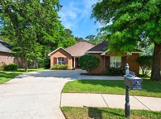 102 Black Bear Cir, Niceville, FL 32578