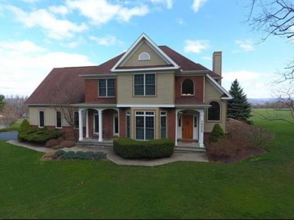 3 Perry Ln