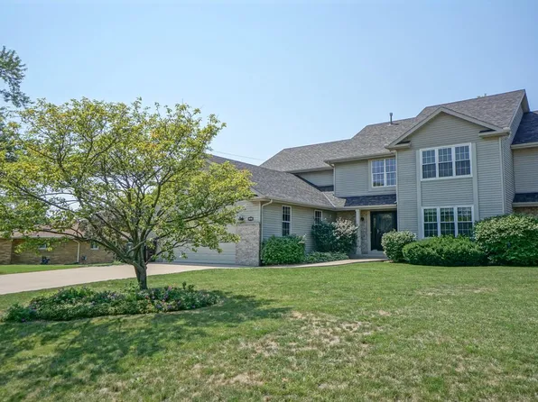 16705 West Observatory ROAD, New Berlin, WI 53151