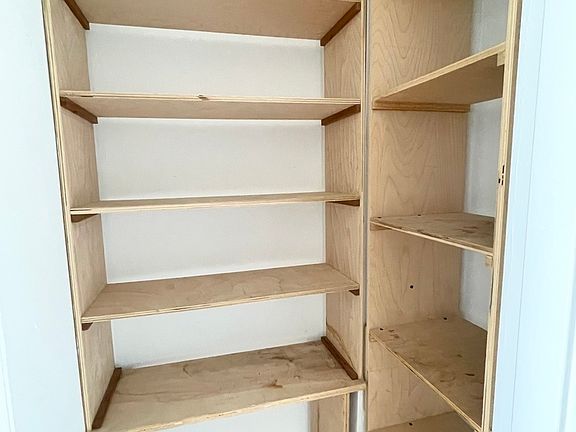 3rd image of 6615 Thornton Pl APT 6E