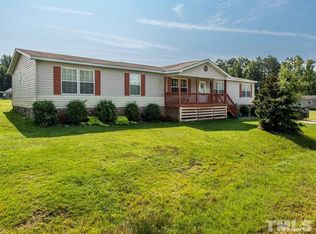 1009 Yellow Finch Dr, Willow Spring, NC 27592