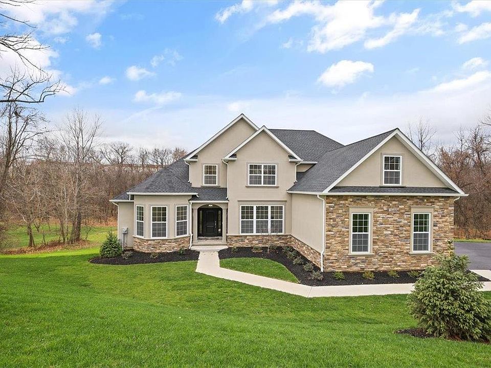 1st image of 237 Lewis Cir