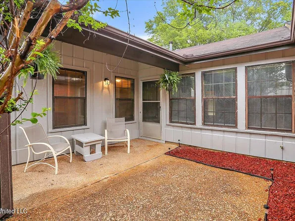 200 Lindale St #A, Clinton, MS 39056