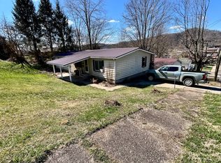 136 Boston St, Paden City, WV 26159