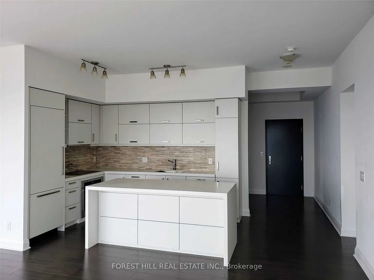 U Condos — Photo 2
