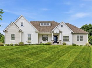 7 Waterview Ln, Warren, RI 02885