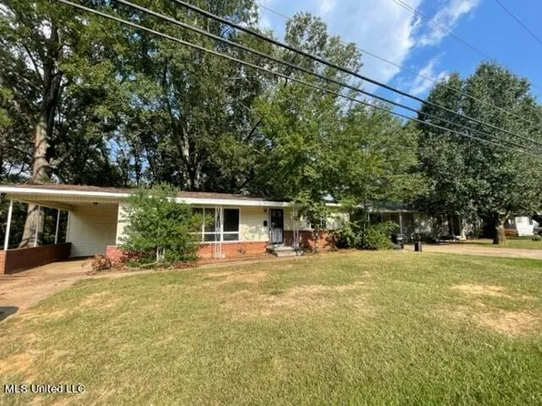 3018 Oak Forest Dr, Jackson, MS 39212