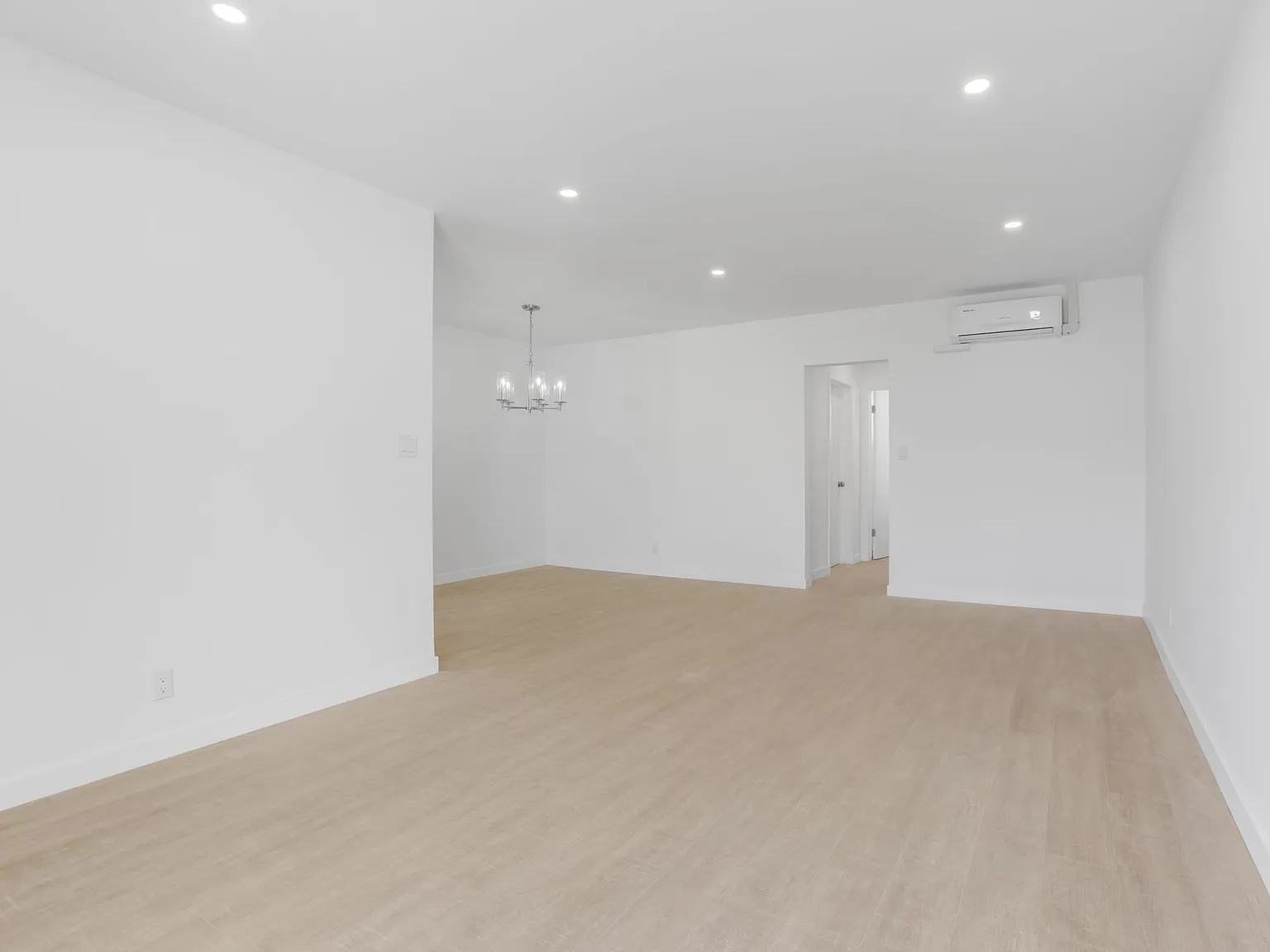 2 bed, $2,695 — Photo 2