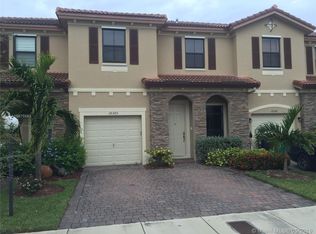 16365 SW 71st Ter, Miami, FL 33193