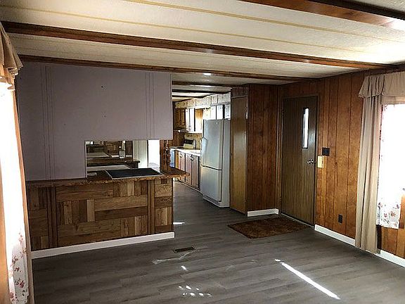 Living Room/Kitchen