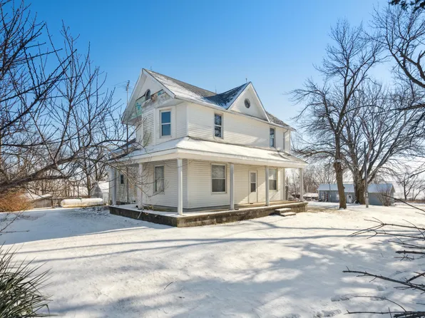 1806 Yankee Ave, New Liberty, IA 52765