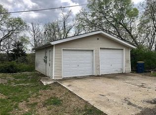 201 Lookout St, Excelsior Springs, MO 64024