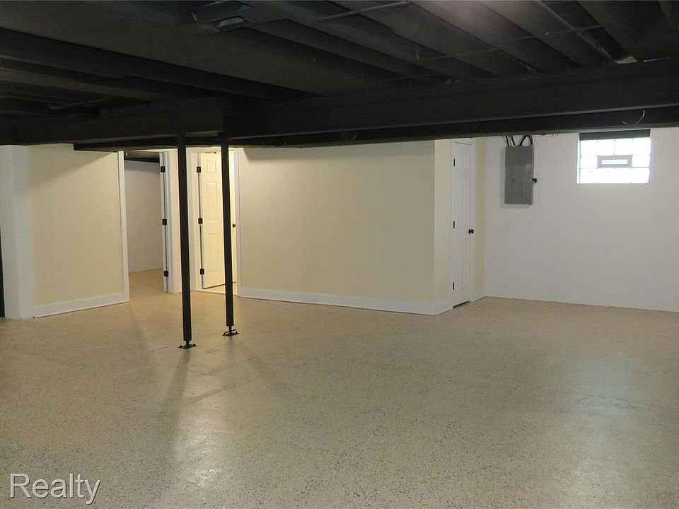 16558 Haggerty Rd, photo 30