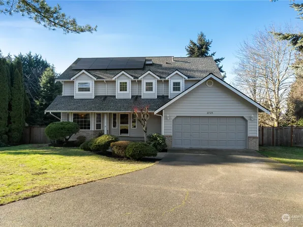 2725 22nd Court SE, Puyallup, WA 98372