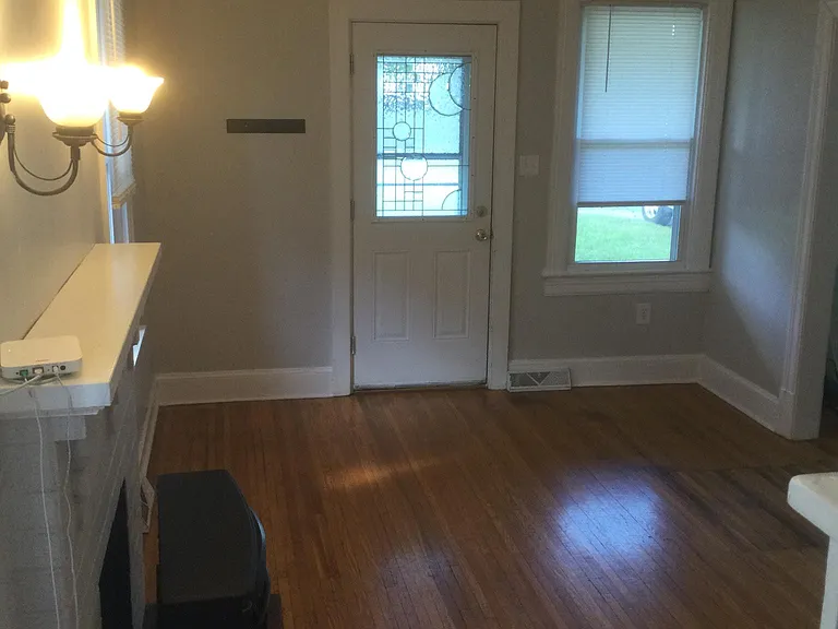 15 Glaize Ave — Photo 2
