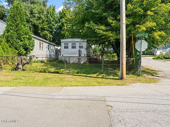 4th image of 26 Quincy Street