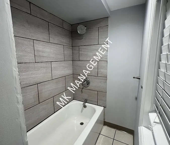 90 Tompkins St #1/2 — Photo 7