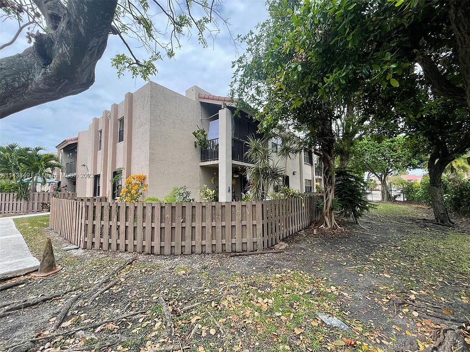 1st image of 200 W Park Dr APT 207-1