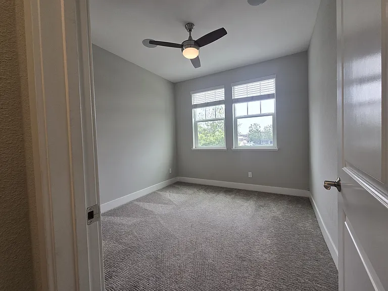 1429 Brody Bird Ln — Photo 47