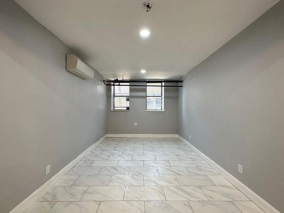 3rd image of 6 Bergen Ave #Be