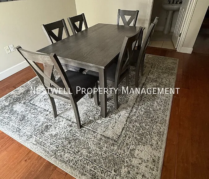 114 W Village Ln — Photo 4
