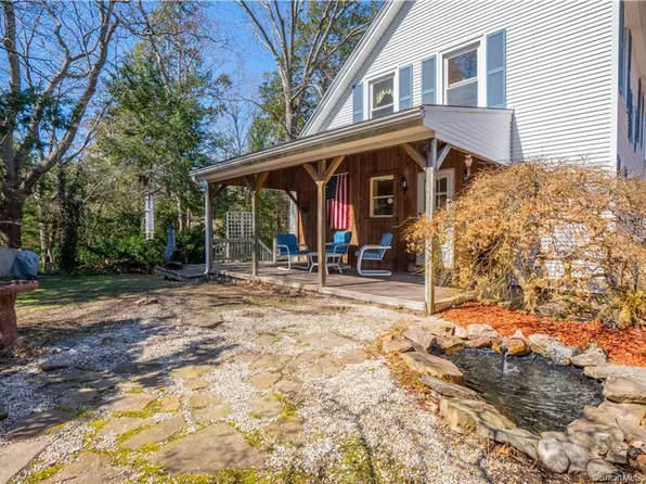 55 Hopewell Hts, South Glastonbury, CT 06073