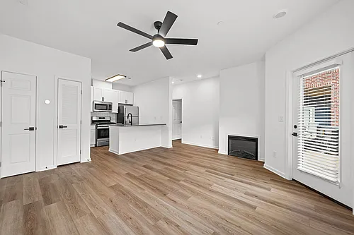 Avana Lexington Photo 1