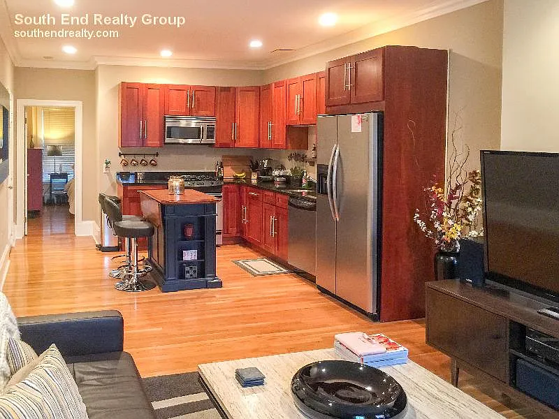 75 Rutland St #3