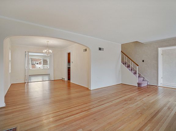 4th image of 10842 S Fairfield Ave