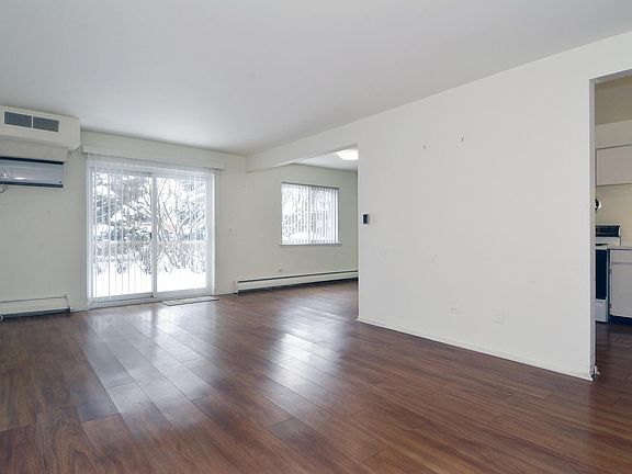 5th image of 2430 E Brandenberry Ct APT 1I