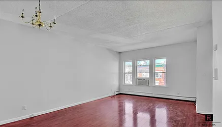 Rented by R New York