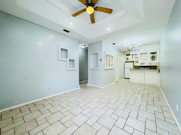 602 Buena Vista Dr #8, Weslaco, TX 78596