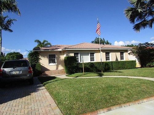 3rd image of 369 Palmetto St