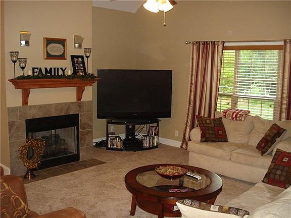 5th image of 285 Turnberry Cir