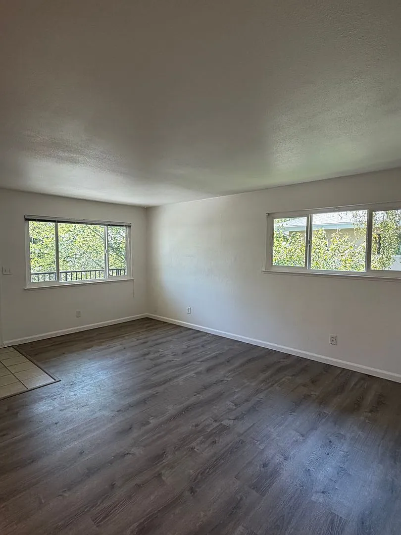 Remodeled 2 Bed Condo In Citrus Heights! — Photo 3