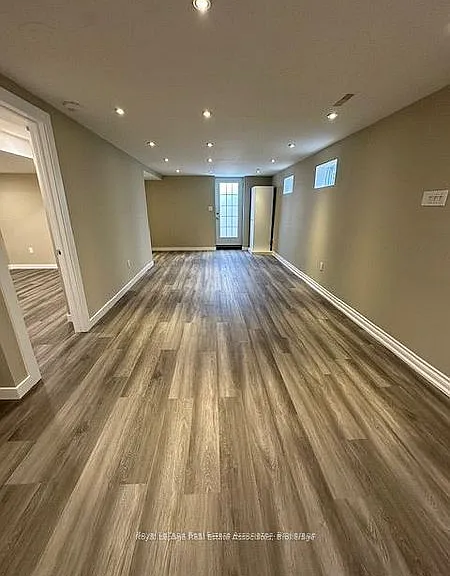 1 Esplanade Rd — Photo 8