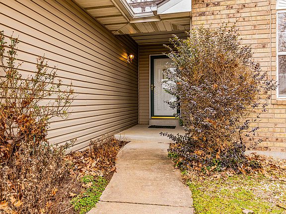 3rd image of 49 Marina Way