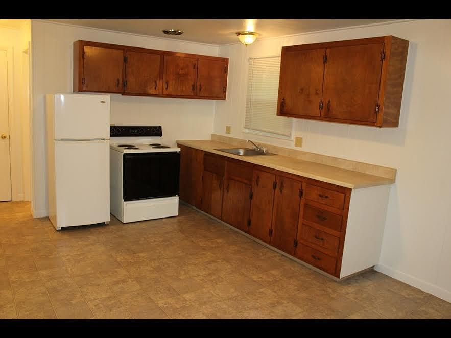 2nd image of 33 Cornell Rd APT D