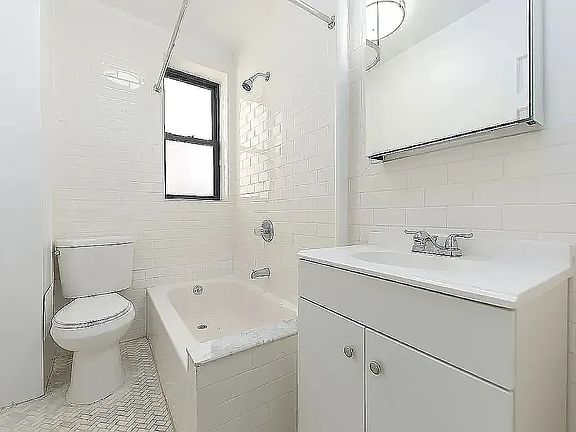 5th image of 631 W 207th St #55631