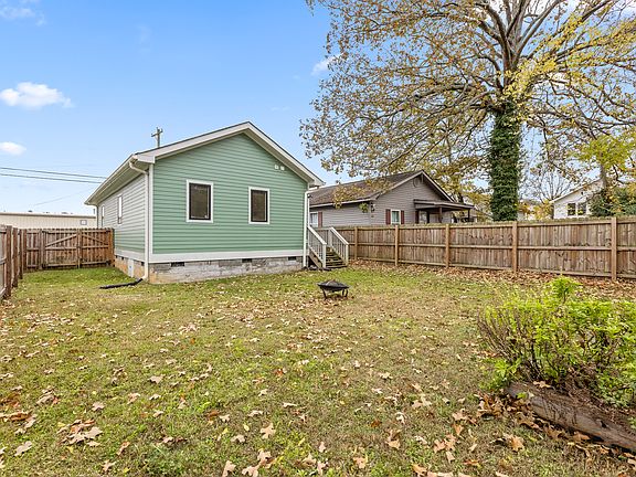 Fenced & level backyard