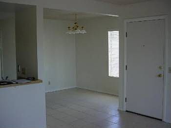 4th image of 1214 Thomas Ave